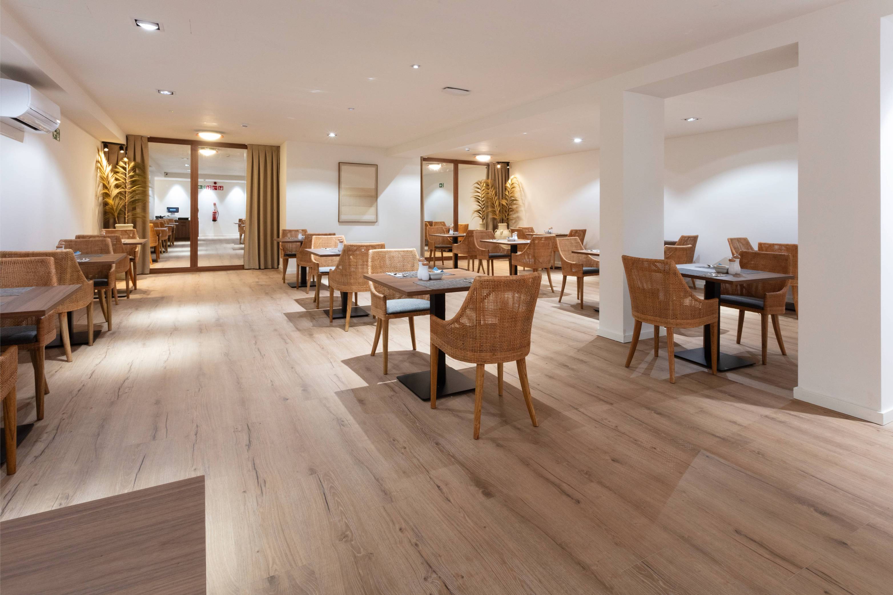Proyecto Hotel Indigo Gandia Beach | Arquitectos en Gandia Moratal Palomino