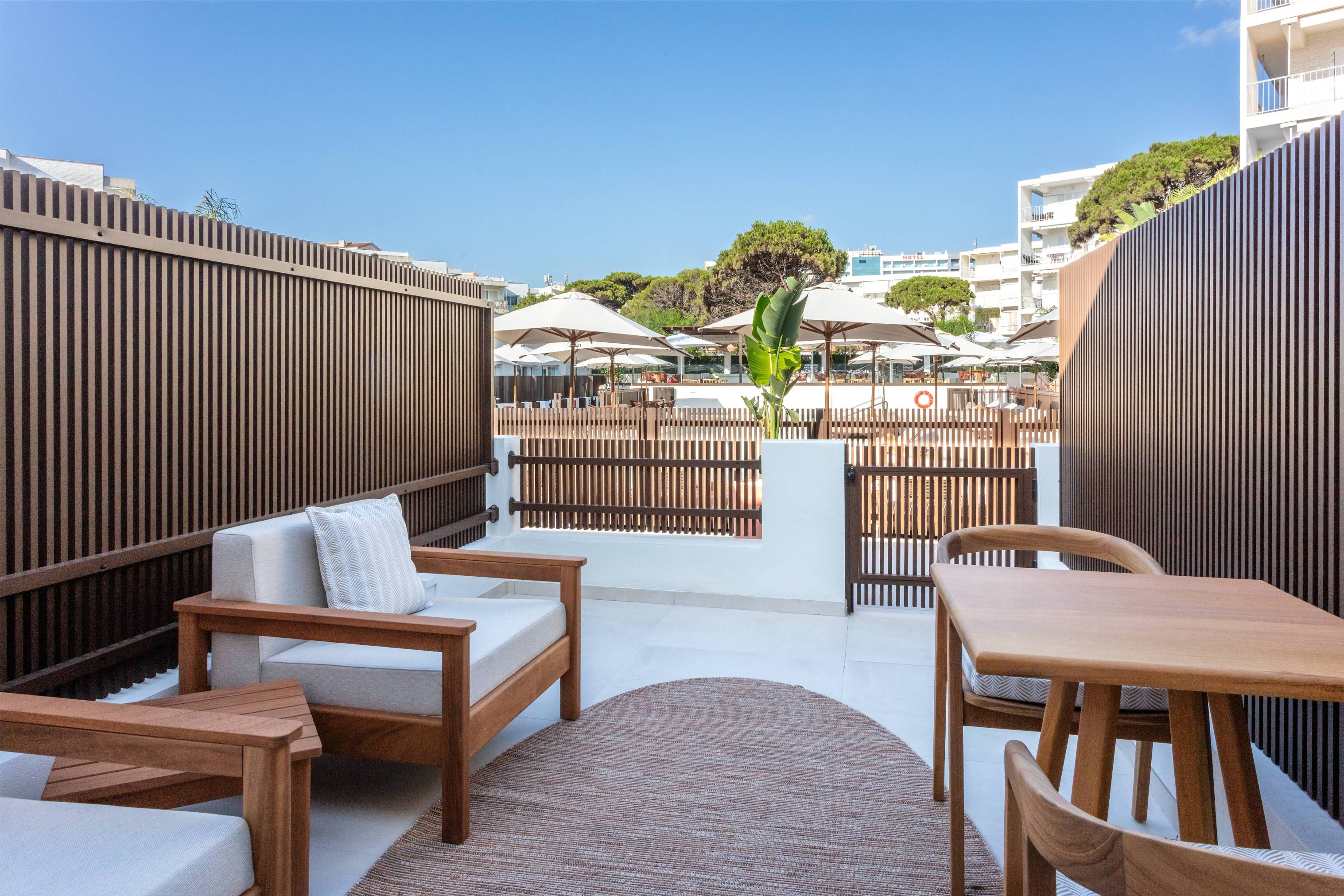 Proyecto Hotel Indigo Gandia Beach | Arquitectos en Gandia Moratal Palomino